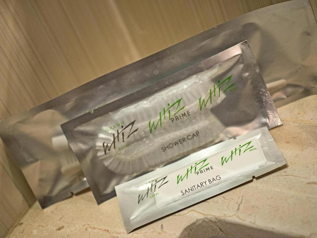 Whiz Prime Hotel Darmo Harapan 泗水 外观 照片