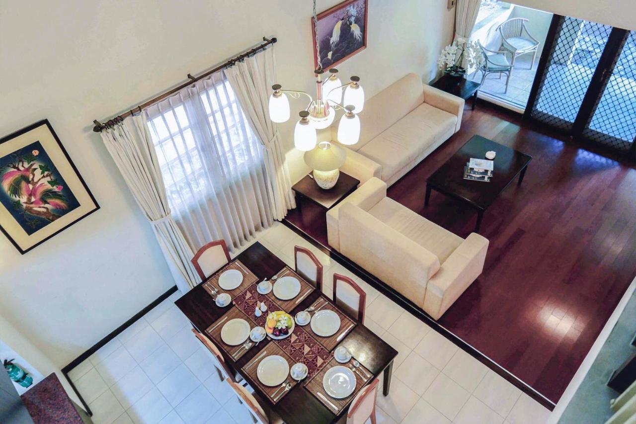 Whiz Prime Hotel Darmo Harapan 泗水 外观 照片